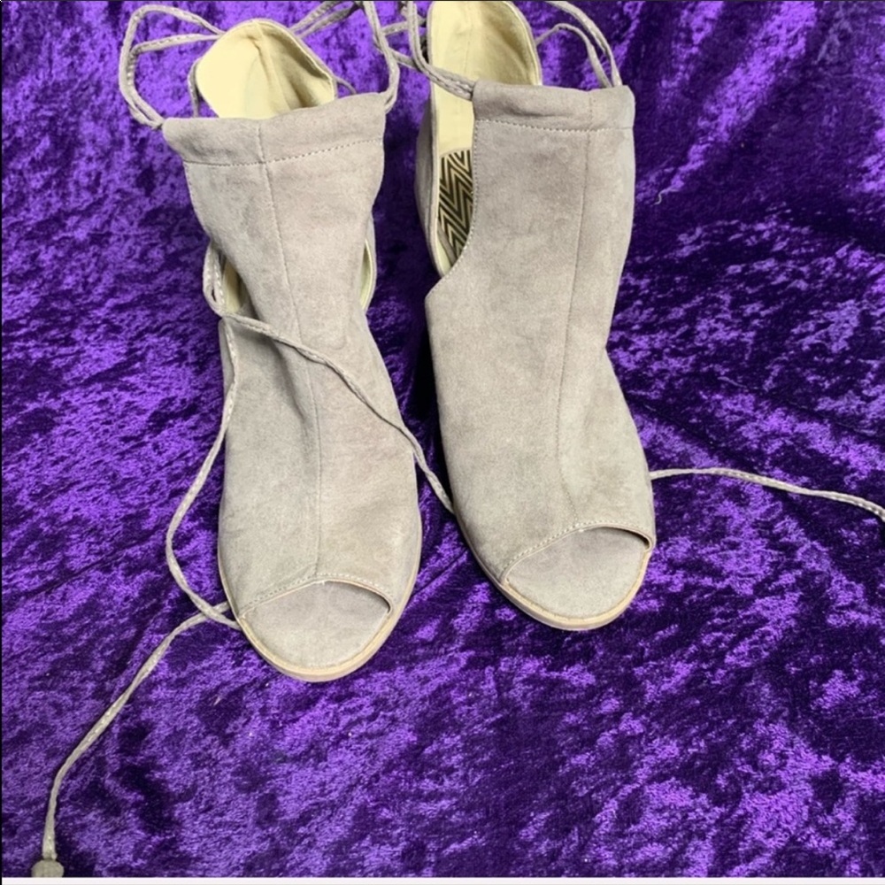 Open Toe Booties - Picture 3 of 6
